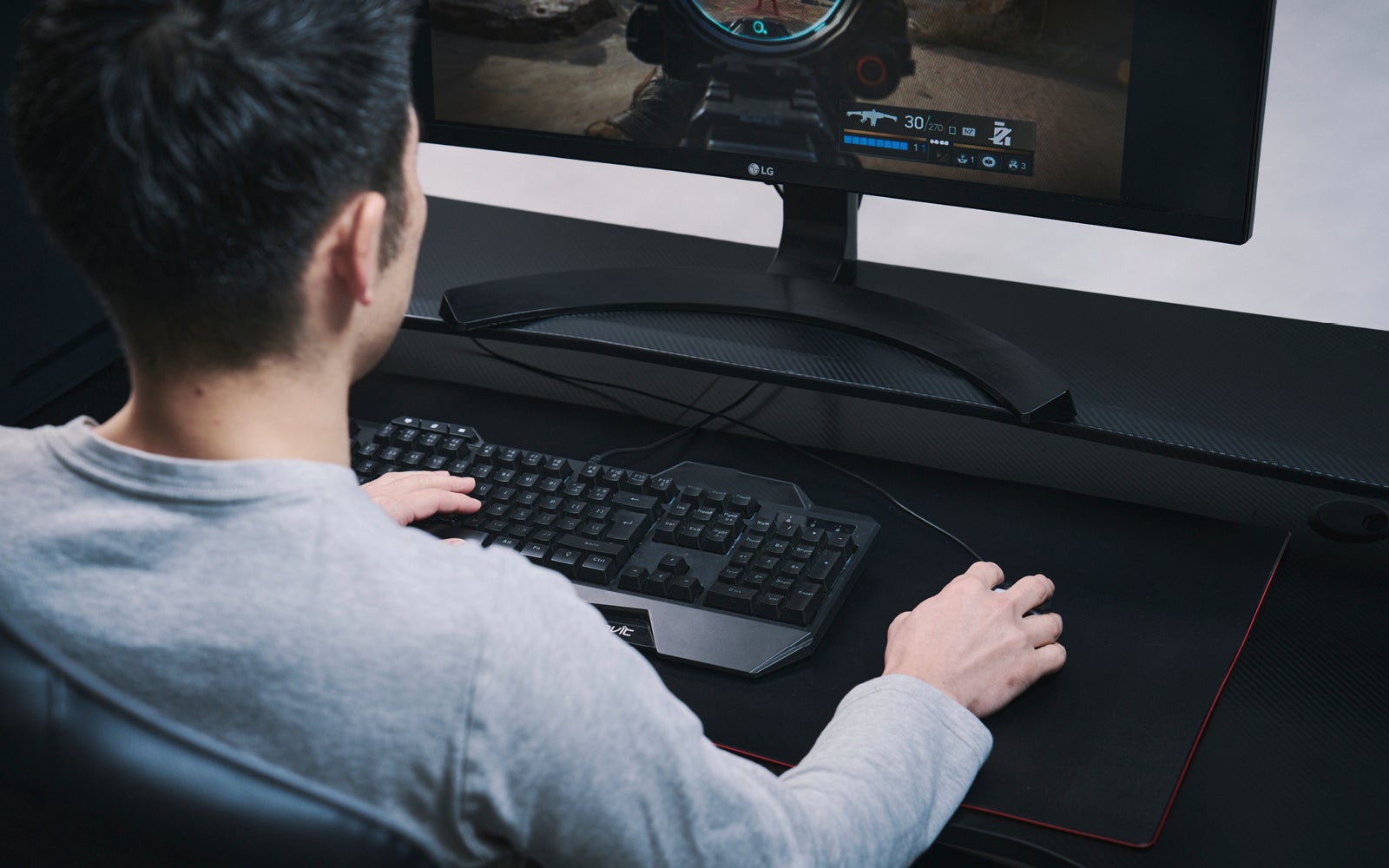 スピードも制動力も。プレイスタイルに縛られないリバーシブル