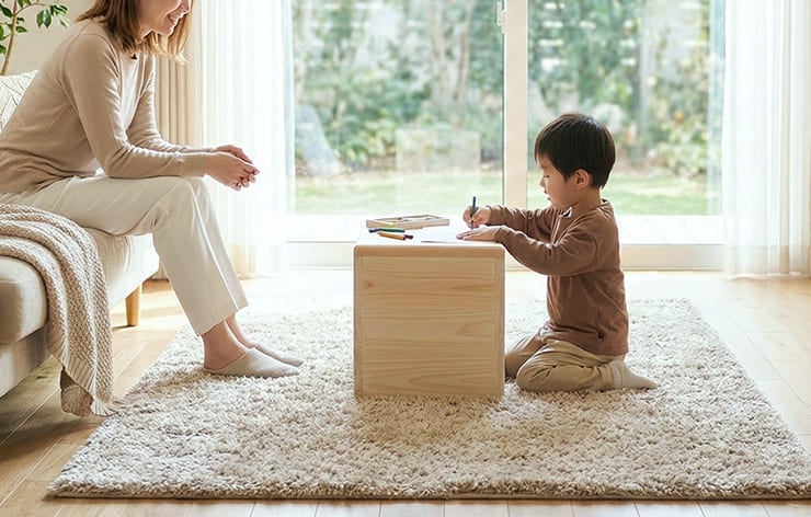 家具の街・大川の職人が手がける、熊本産ひのきの無垢材を使用した