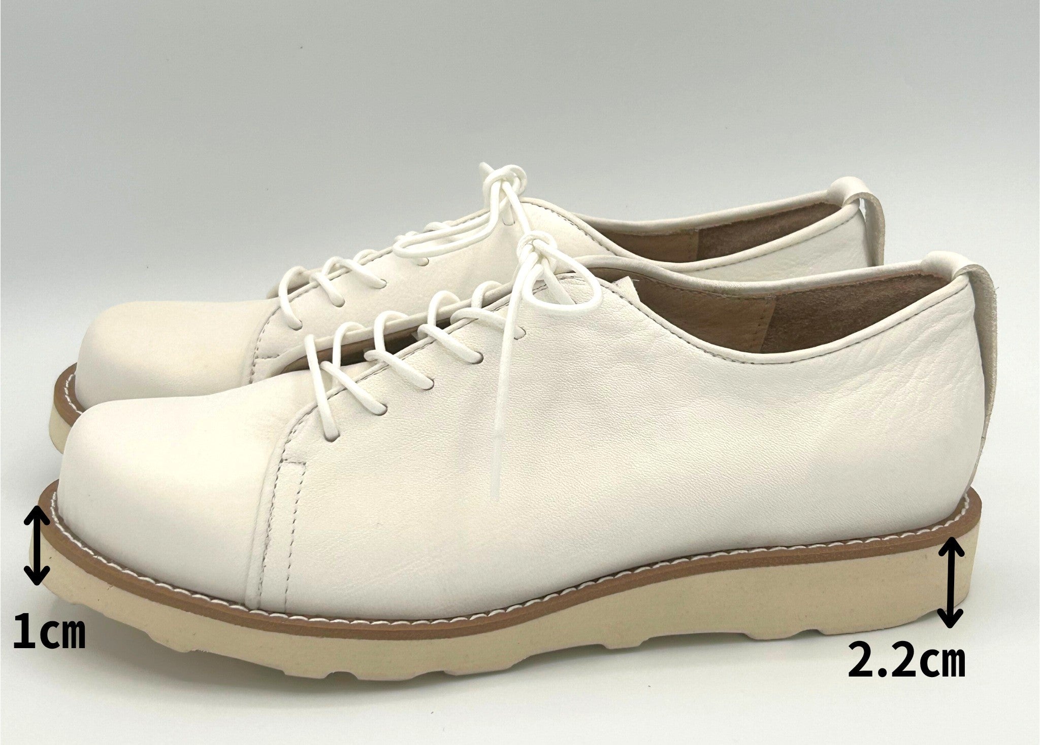 訳あり　both レザーシューズ 白 サイズ41 厚底 vibram風ソール 仕事にも、日常にも。【白なめしレザー】で仕立てた”足馴染み抜群”大人