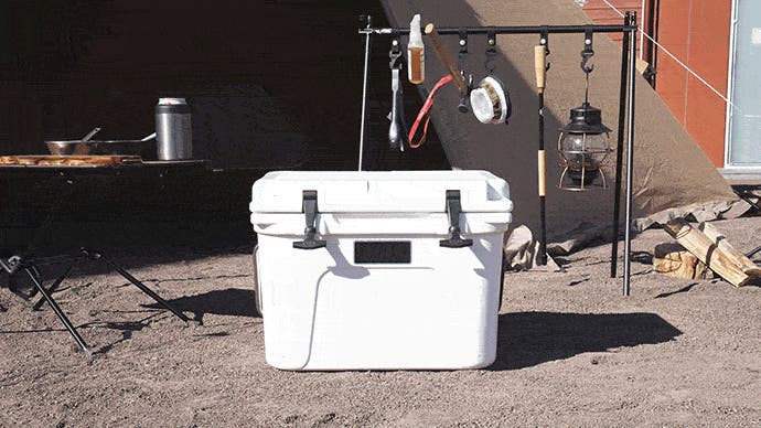 キンキンの冷たさを！軽量コンパクトな可変クーラーボックススタンド