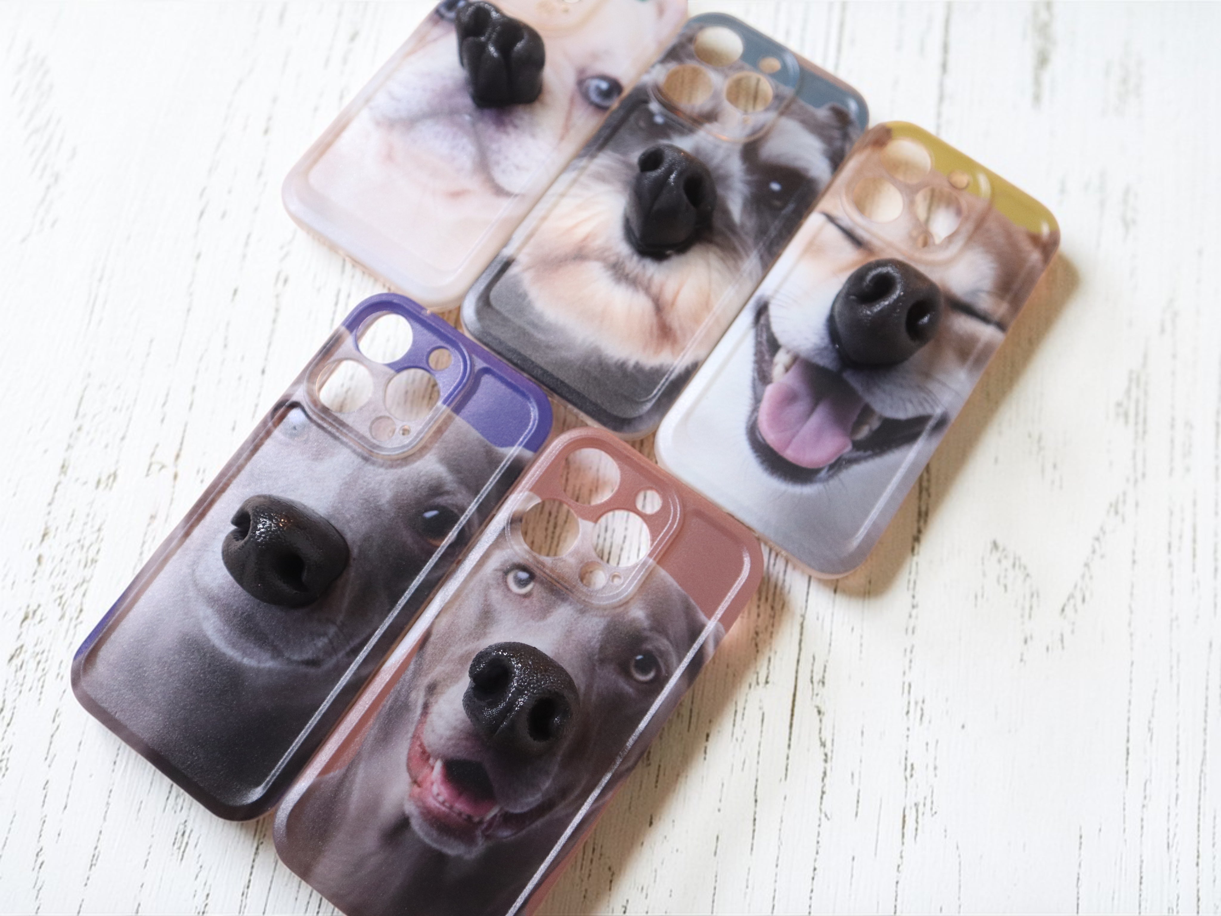 待望の商品化！愛犬のお鼻がグリップになった「うちの子スマホケース