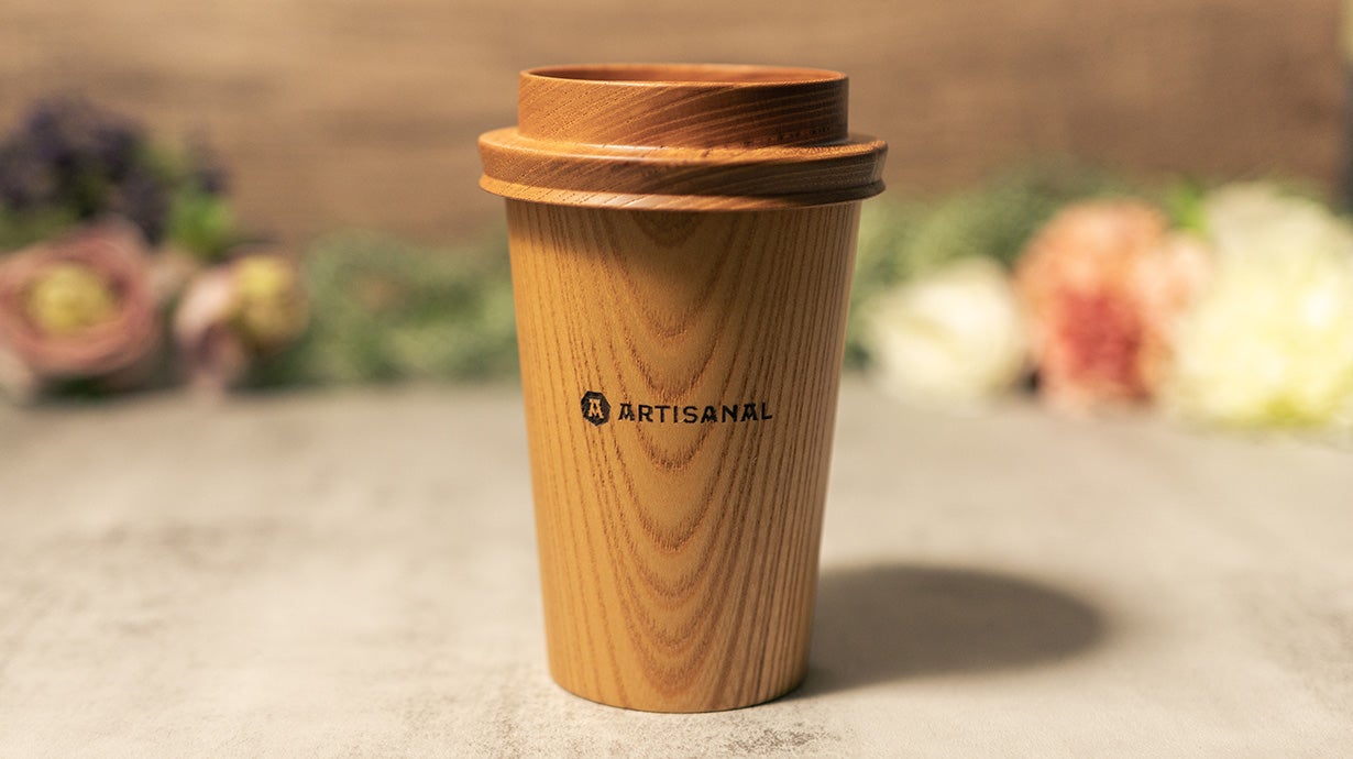 いつもの一杯が、ケヤキの香りで特別な体験へ。五感で味わう山中漆器の