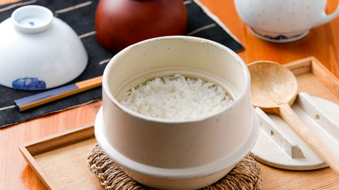 レンジで10分簡単炊飯、料亭の味の白飯に、肉厚竈門ご飯土鍋 オーブン