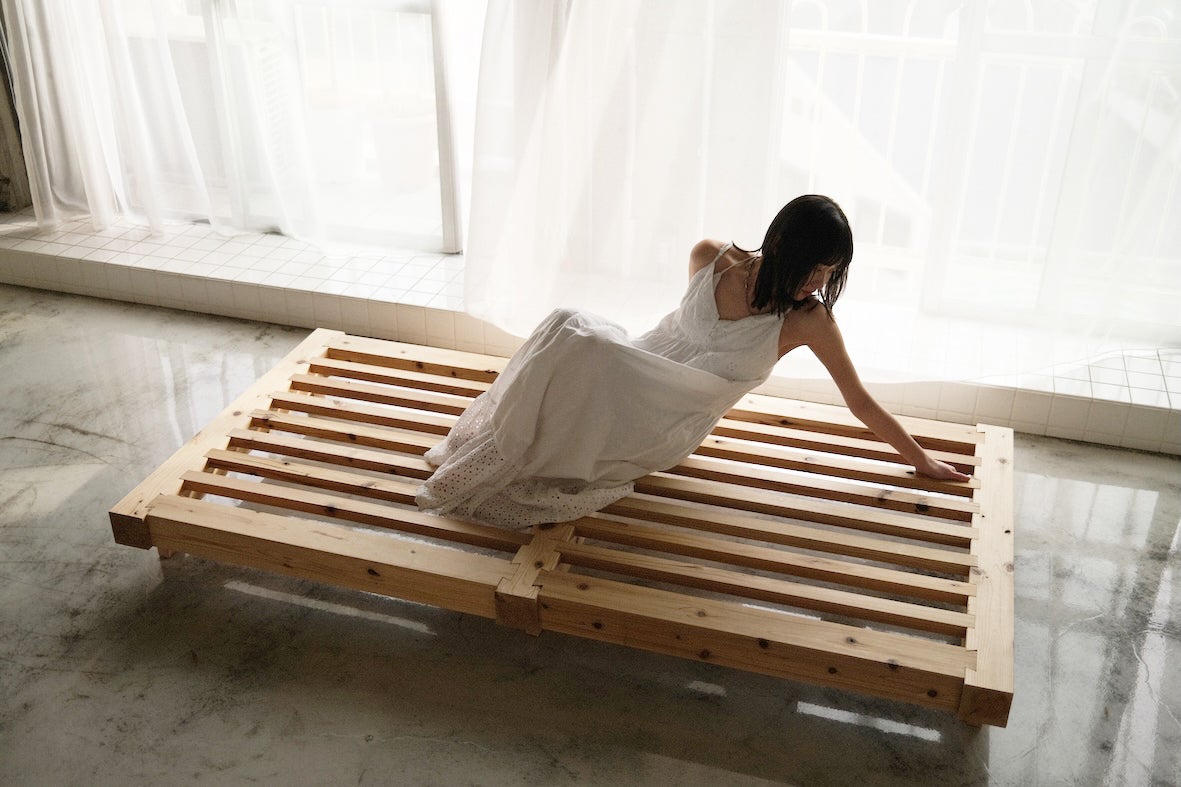 捨てずに環(まわ)す。伝統構法×現代建築技術による循環型無垢材ベッド