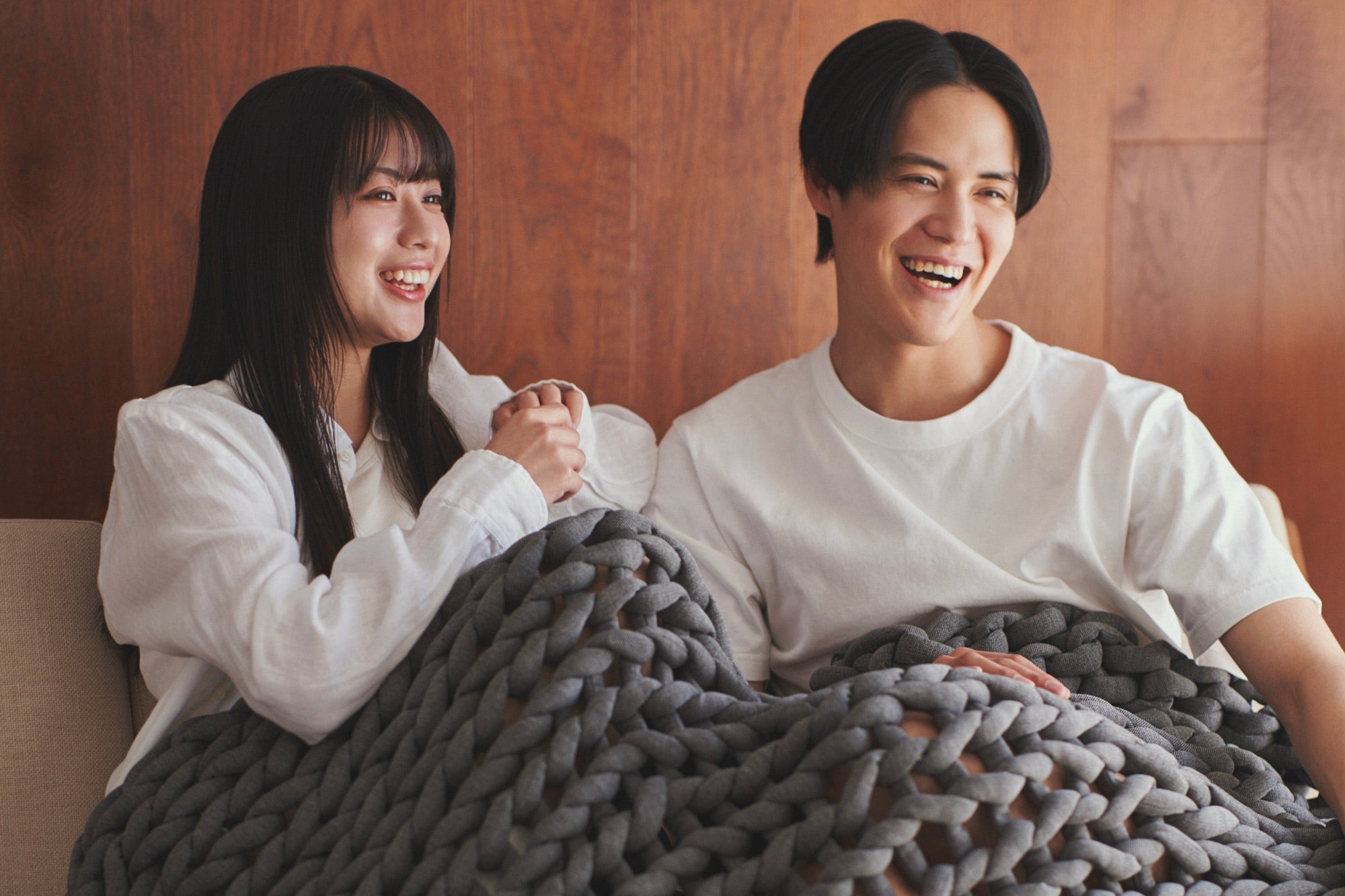 快適な休息へ導く。リカバリー加重ブランケットMUSUBI＋JSFモデル
