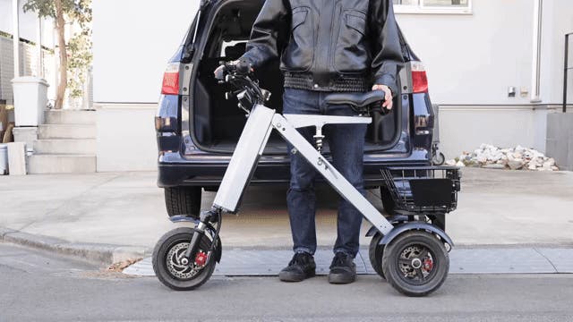 値下げ及オマケつけます。　新車　電動バイク　5/18登録　早い者勝ち　 小さい・安定・パワフル」すべてを叶えた次世代型三輪電動バイク【免許