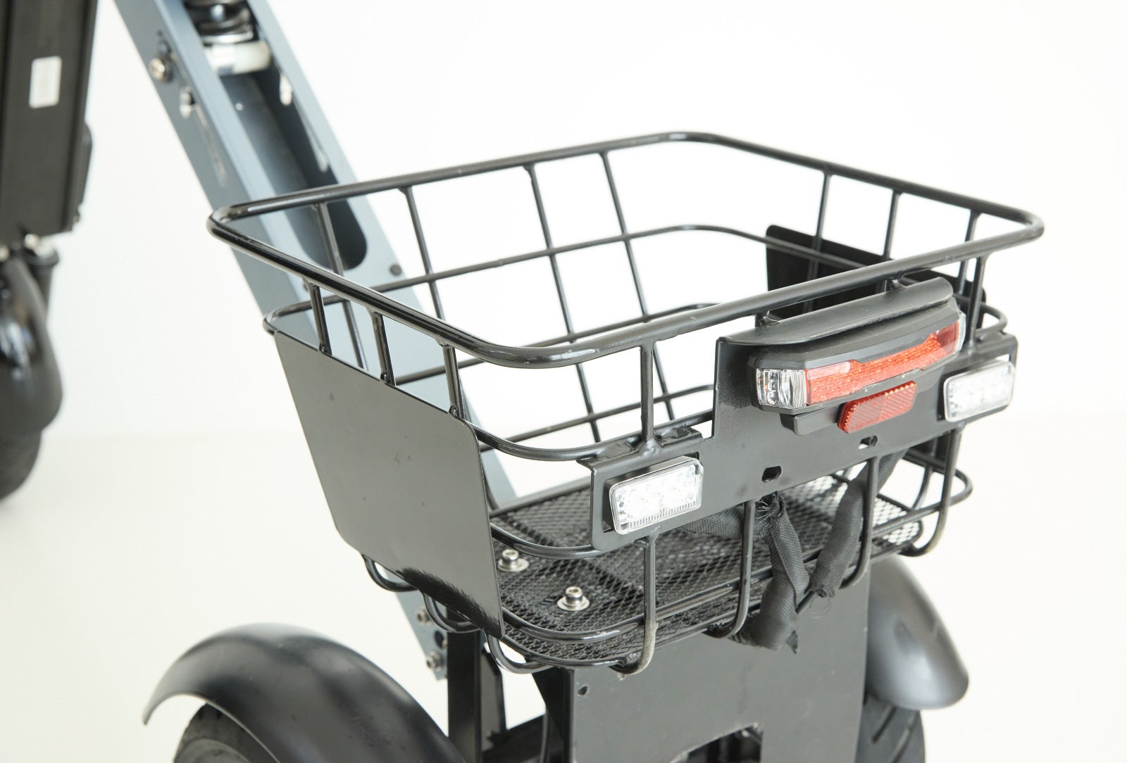 小さい・安定・パワフル」すべてを叶えた次世代型三輪電動バイク【免許