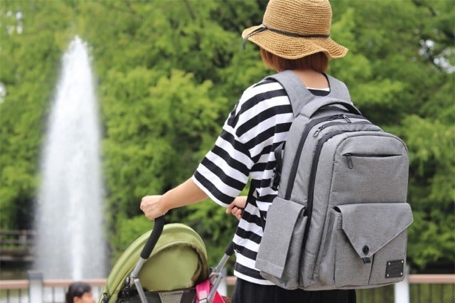 幼稚園児のいるママ・パパに。大容量・二層式・多機能。家族愛溢れる