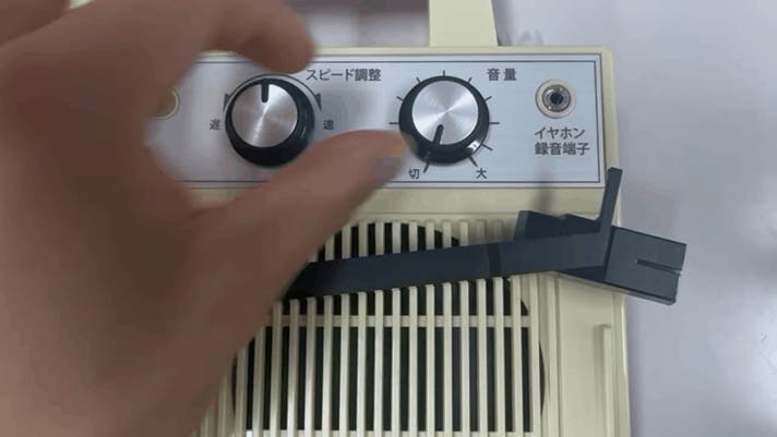 昭和の銘機がBluetooth搭載で復活。どこでも聴ける自由なレコード