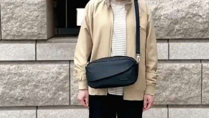 探さず、迷わず、もたつかない。シリーズ初の『週末ショルダー』で身軽