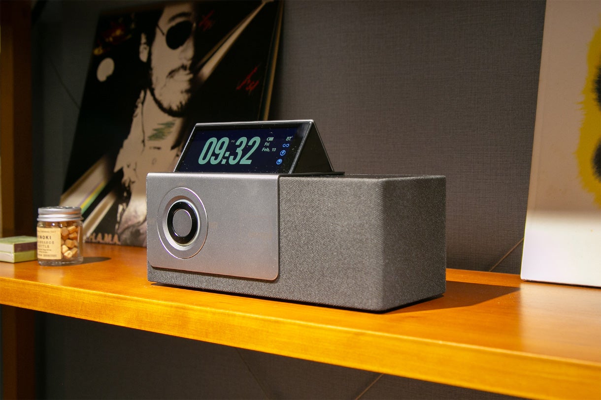 スピーカー・ウーファー Ambient Speaker 光と音でオフタイムに切り替わる多機能スピーカー｜Ambient Speaker