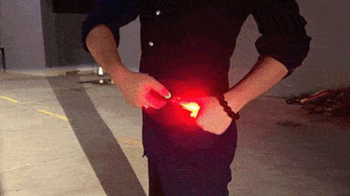 頭にも腕にも】夜間作業から防災まで！手かざしで広く照らす2WAYヘッド