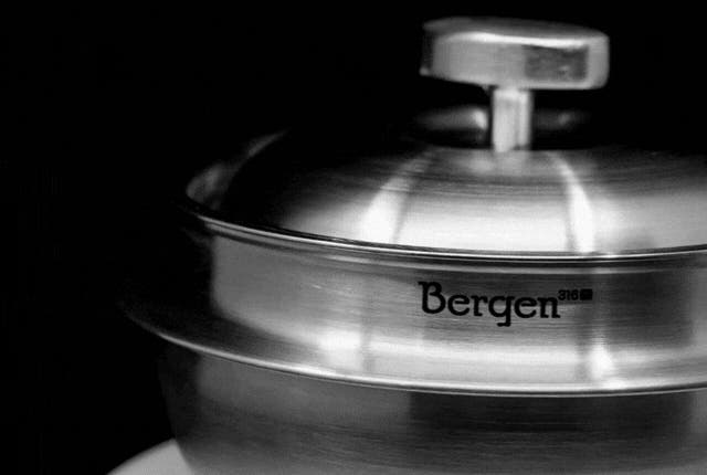 チタン配合次世代316Tiステンレス×5層のBergen釜、炊く、無水、煮込