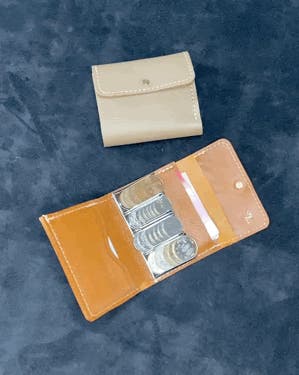 イタリアンレザーを使用したコインキャッチャー付き財布＊小銭の中身が