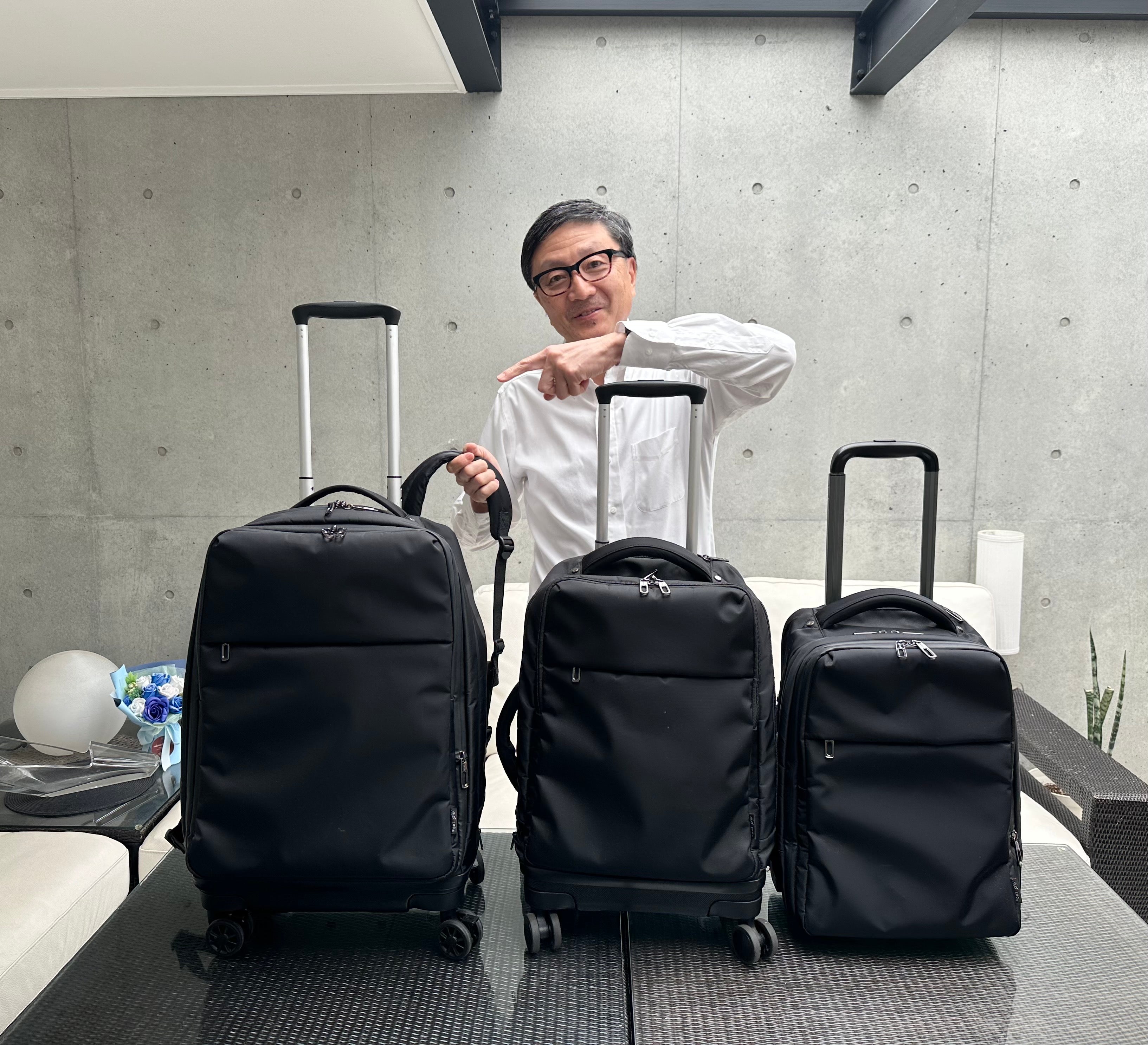 ブラック Mサイズ キャリーバッグ　リュック 旅行・出張をこれ1つで快適にする！ソフトタイプだから使いやすい
