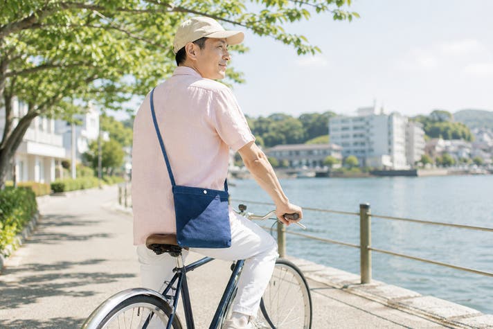 日本の藍を、次の100年へ。伝統と現代を繋ぐ武州正藍染バッグ