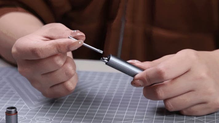 73機能をペンサイズに集約。DIYや精密作業に対応する多機能ツール