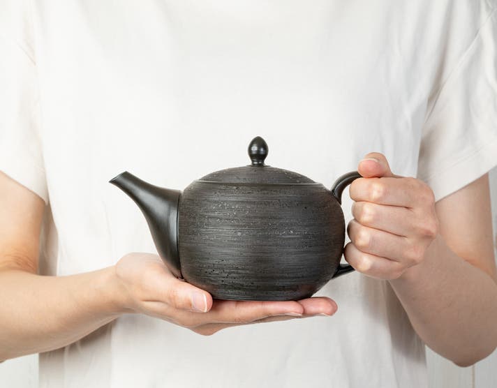 夜仕込んで、朝10秒でバリスタ級の美味しさ。常滑焼コーヒー急須で