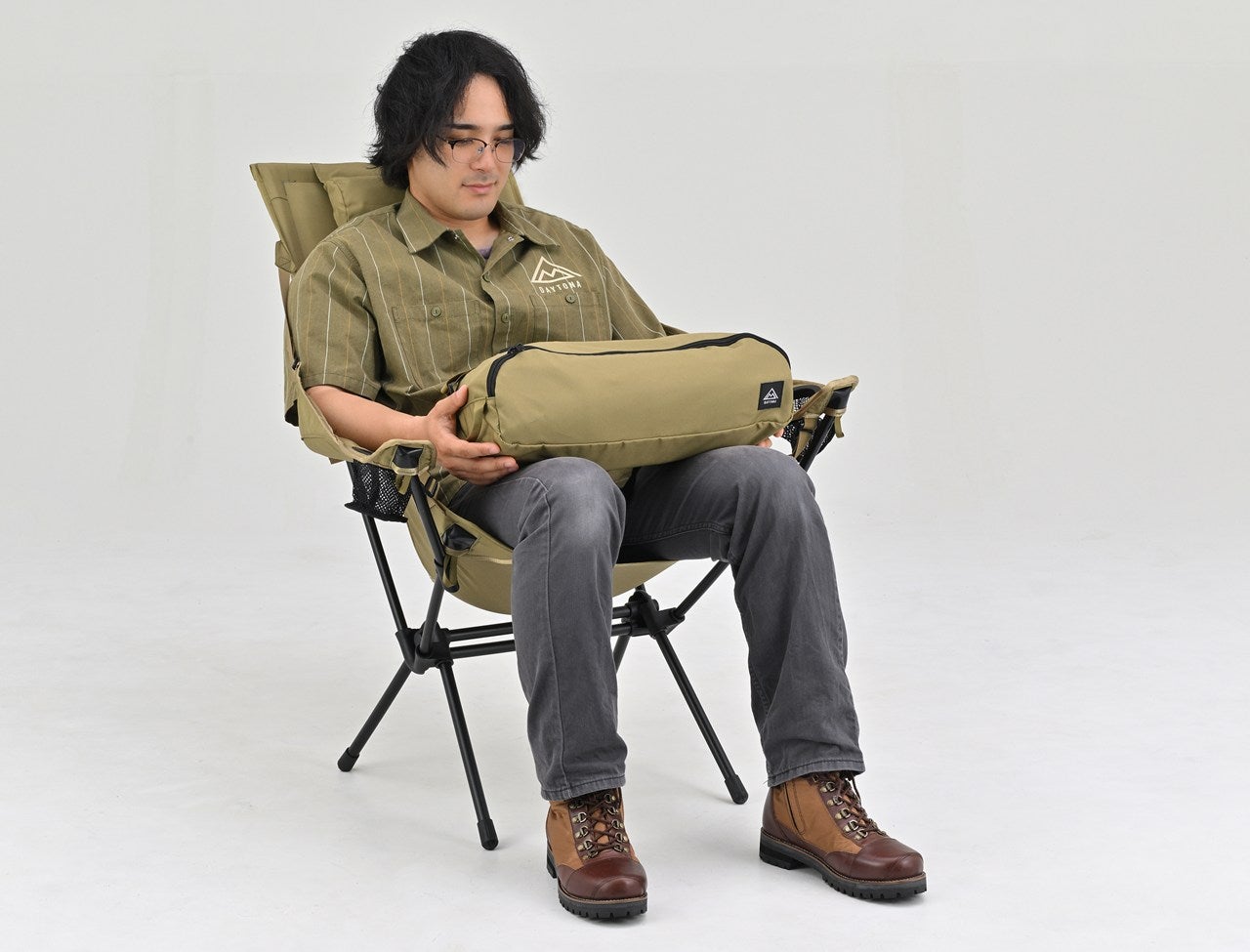 デイトナ発 『極上のくつろぎチェア』キャンプもツーリングも快適に