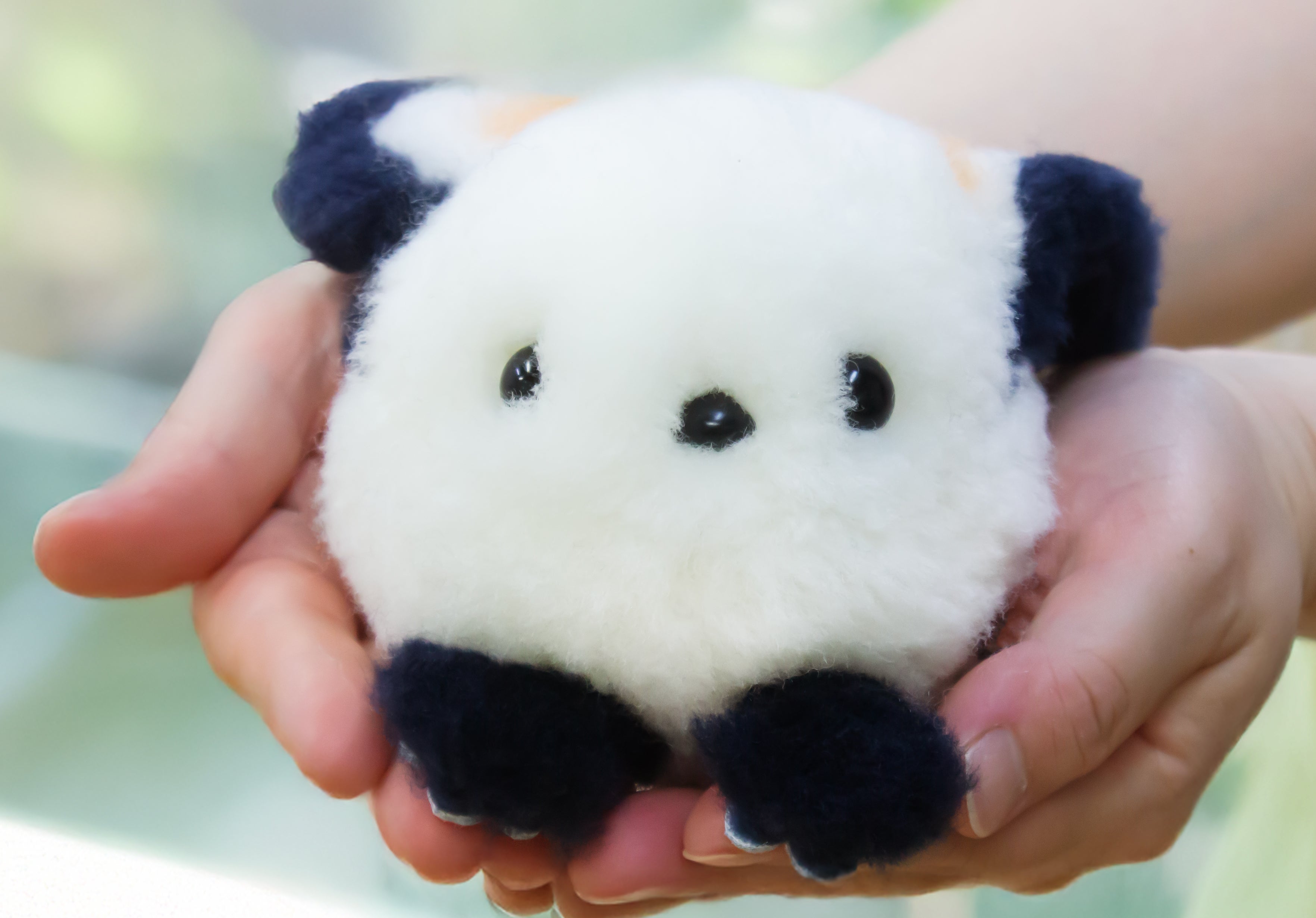 天然ムートン×職人の技】思わず撫でたくなる、シマエナガぬいぐるみ