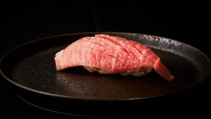 熟成鮨の真髄をその舌で確かめよ。奥赤坂に佇む鮨淡師、マクアケ限定で