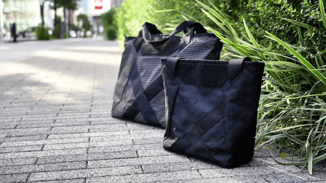 リバーシブル！これが、上がりのトートバッグ。オールマイティ、そして