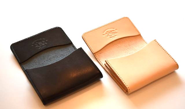 日本刀のようなレザー、独創する「革蛸」の武骨で分厚い伝説の革財布