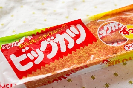 老舗日本酒蔵と人気駄菓子の奇跡のコラボ。近江ねこ正宗×すぐる