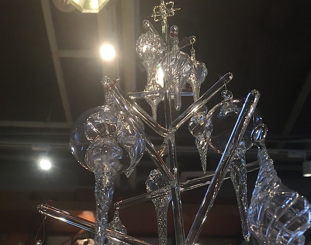 キラキラ輝くガラス製メモリアルペンダントLOTUSΦで大切な思い出を永遠