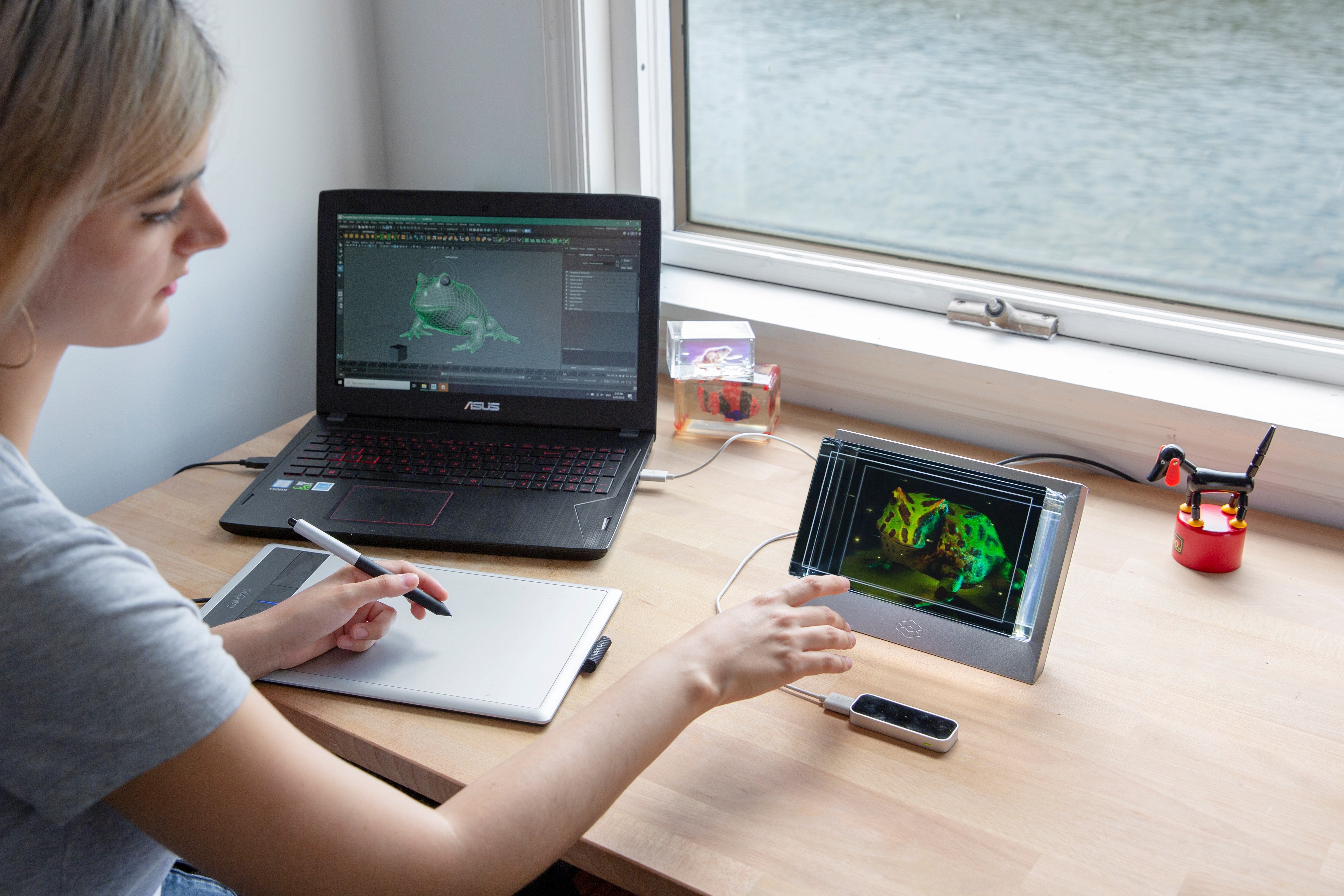 Looking Glass：日本の3Dクリエイターのためのホログラムディスプレイ