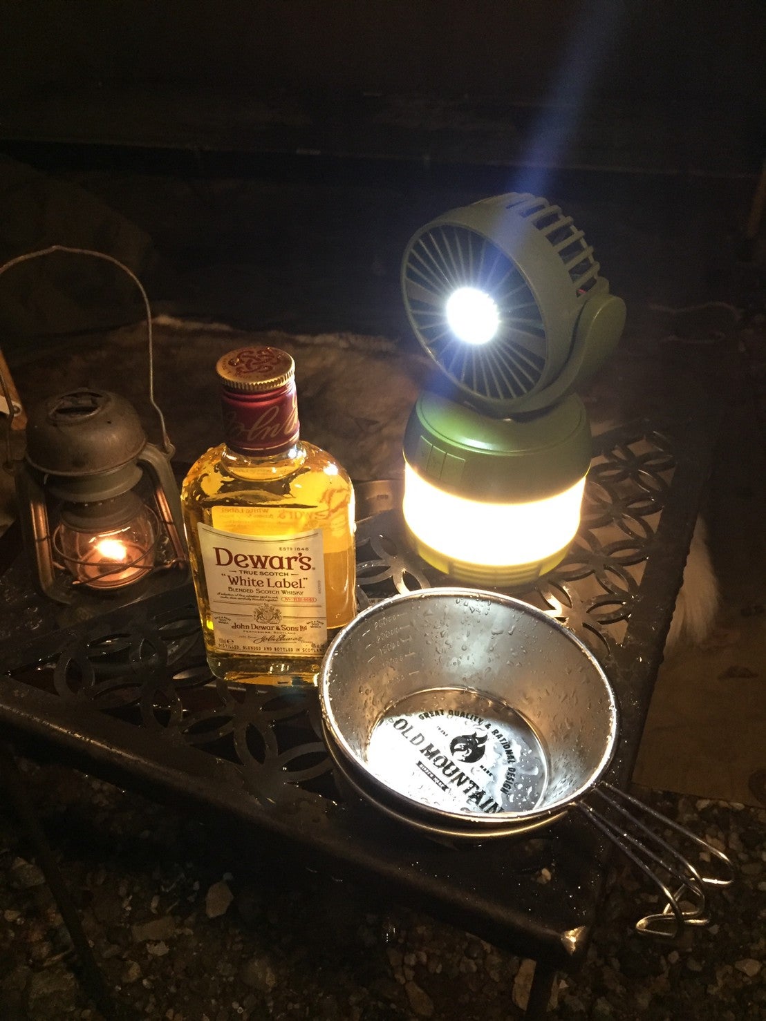 4つの機能が一つに! マルチランタン「QUATTRO LANTERN」先行販売