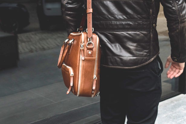 美品✨オールレザー✨希少デザイン✨保存袋付✨ジャックルコー ビジネスバッグ The Jackson By Korchmar - Full Grain Leather Zippered Briefcase
