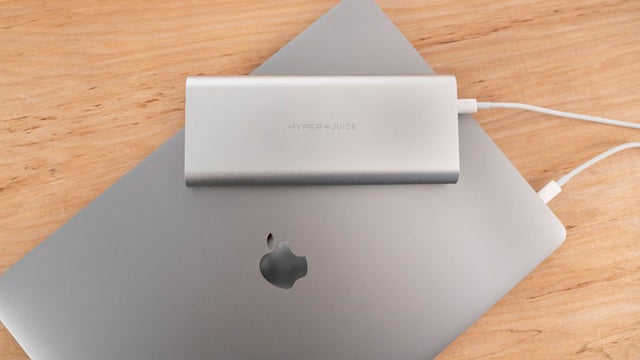 大型ノートPCも充電可能！HYPERのUSB-Cモバイルバッテリー100W高出力