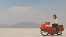 スーパーカブ系エンジンを使ってボンネビルで世界最速記録を達成したい！