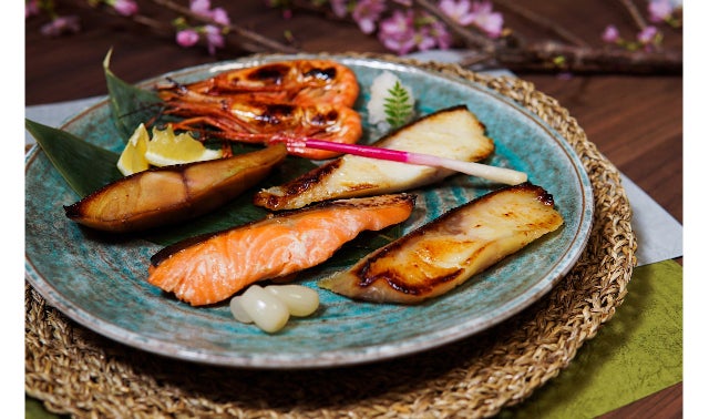 いせ辰　鯉のぼりセット 赤・青・黒 化粧箱入り 2025年最新】いせ辰 鯉のぼりの人気アイテム - メルカリ