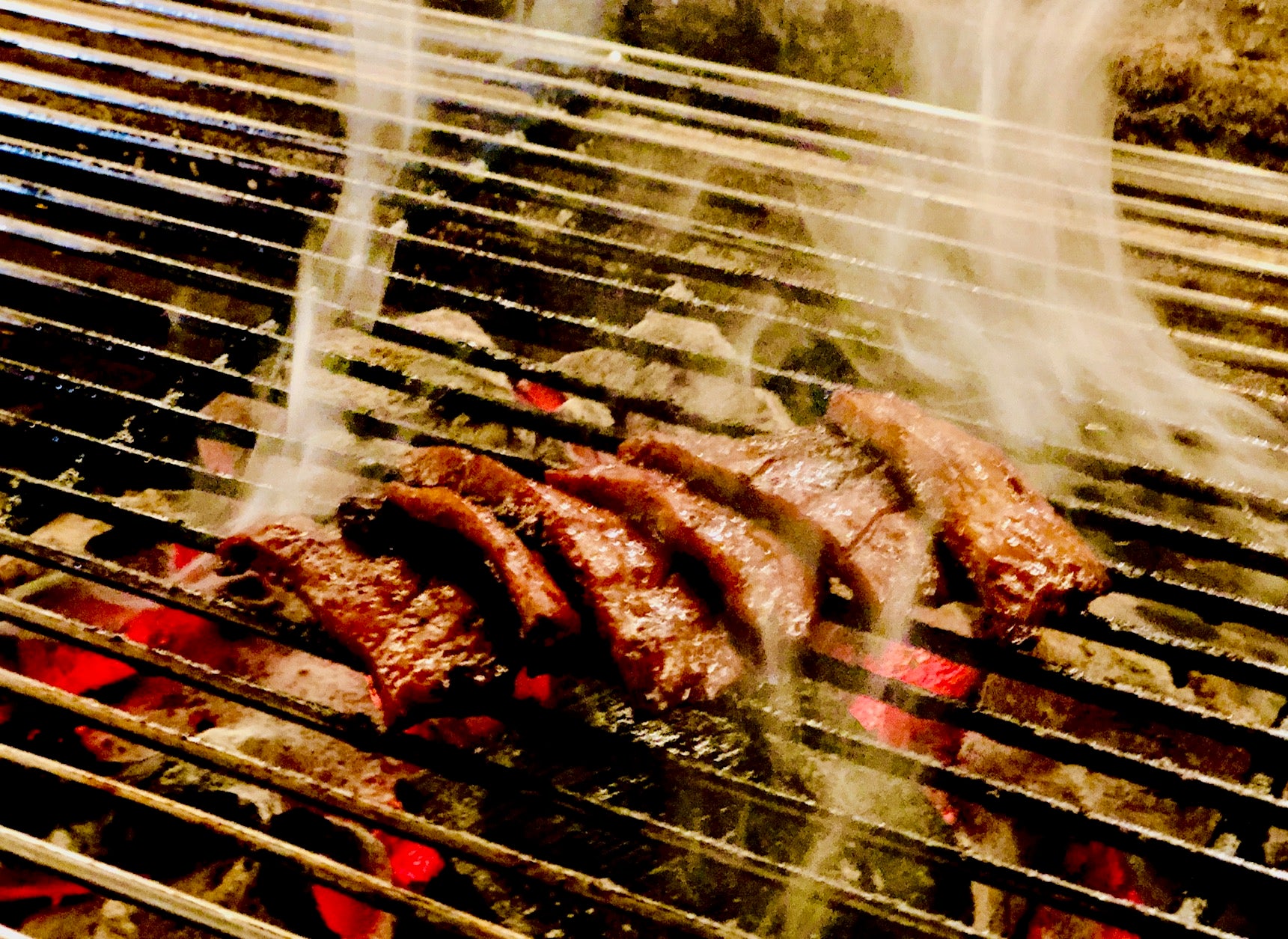 素材だけに頼らず、素材を生かす方法」こだわりぬいた本気の「ワイン牛