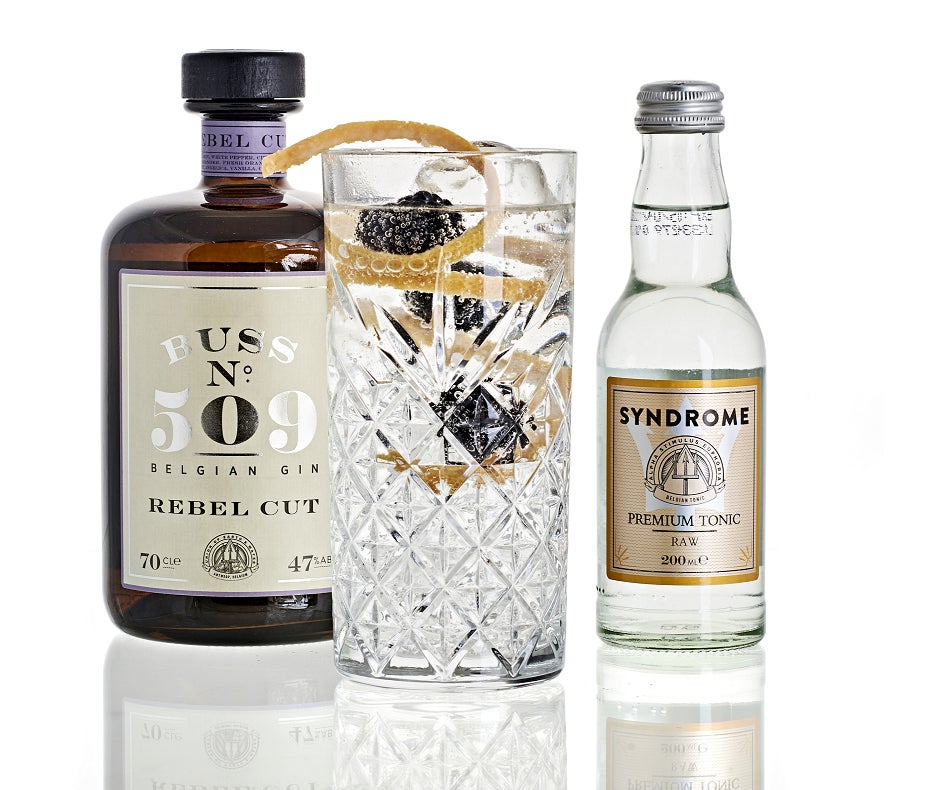 世界最高評価を受け、広く愛されるベルギーのジンとラムを届けたい