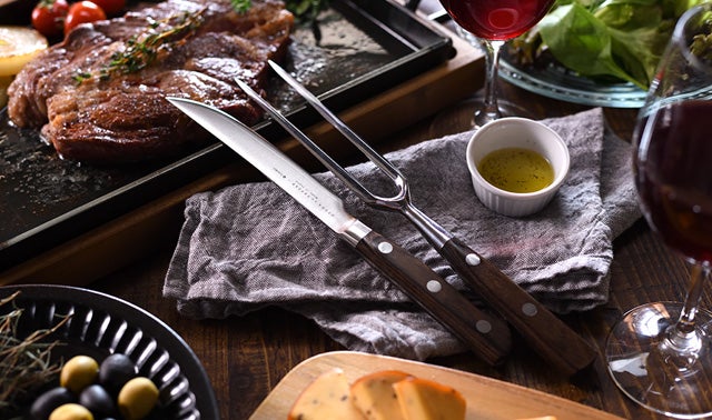 シルバー お肉専用、ナイフ、フォ−ク10個セット 燕三条の職人がつくりあげたお肉の味をランクアップさせるステーキ