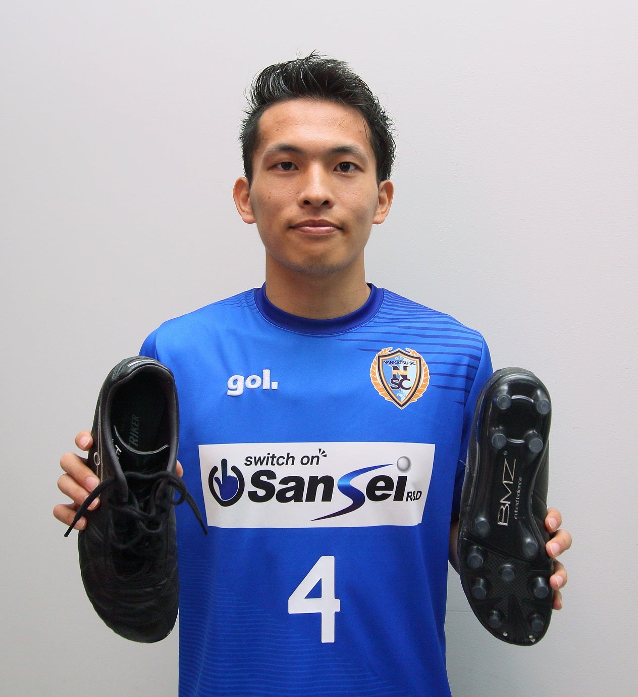 これはもうオーダーメイド。常識を蹴り飛ばしたサッカースパイク「蹴王