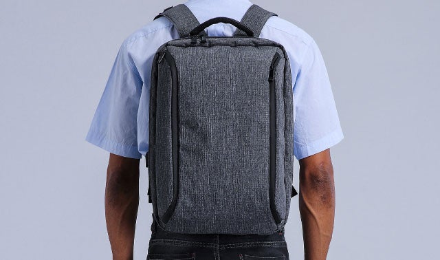 旅行にも通勤にも毎日気軽に使える。欲しいものに簡単アクセスな  