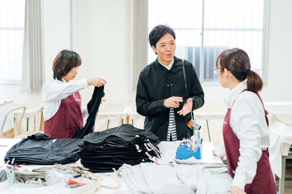 消えないセンタープレス