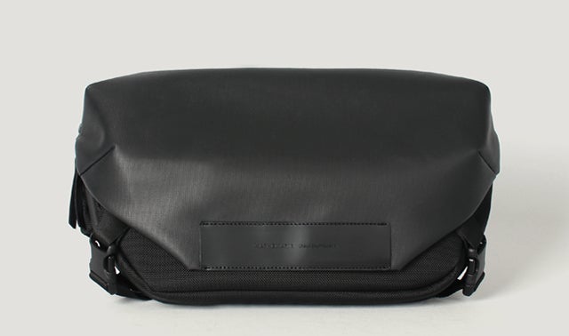 【美品】SEKKEI マグネットバックルバック メッセンジャー 多機能 ミニマル 美品】SEKKEI マグネットバックルバック メッセンジャー 多機能