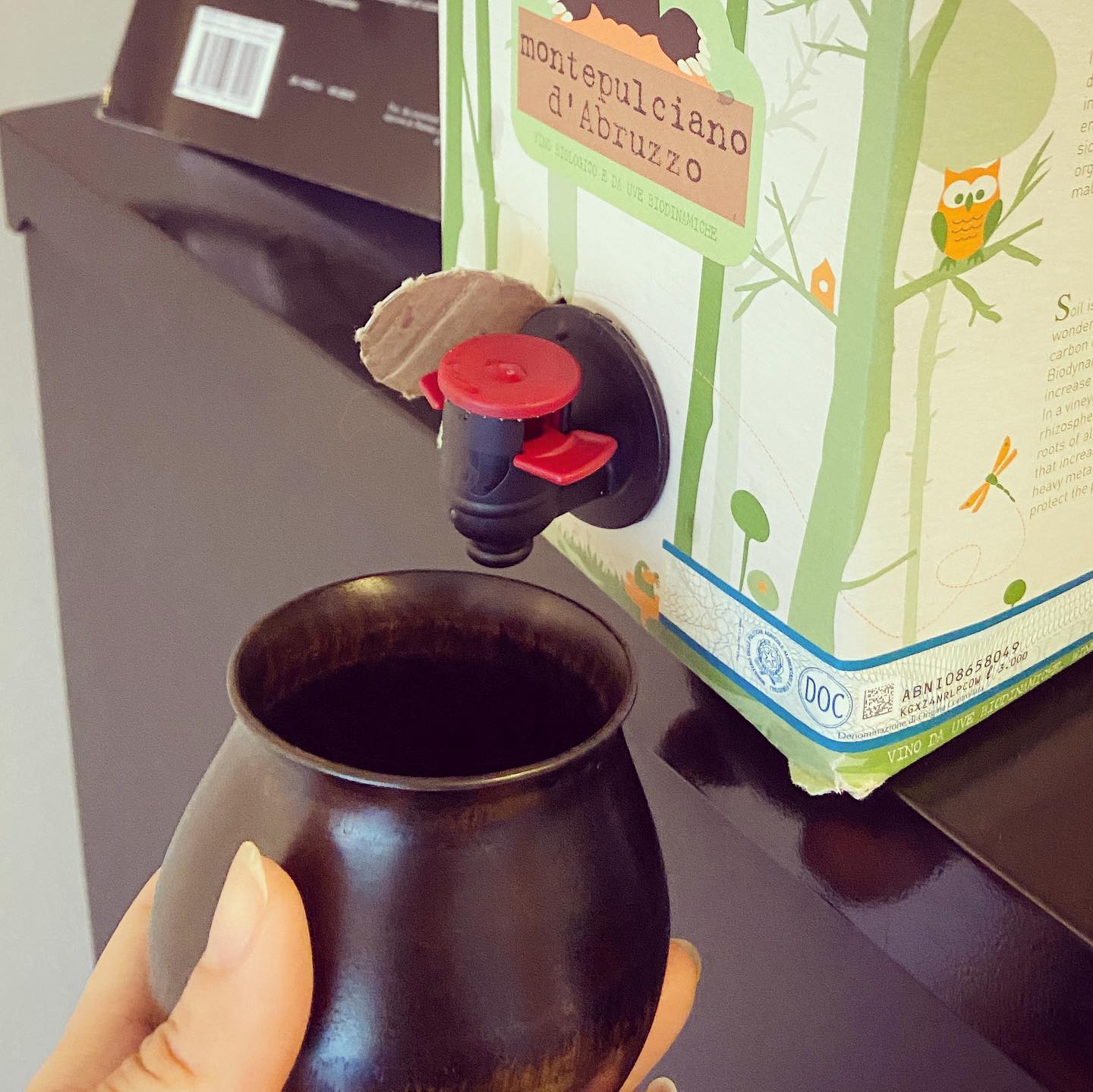 Makuake｜日本の工芸が生んだ艶やかな口当たり！ ワイン専用漆器