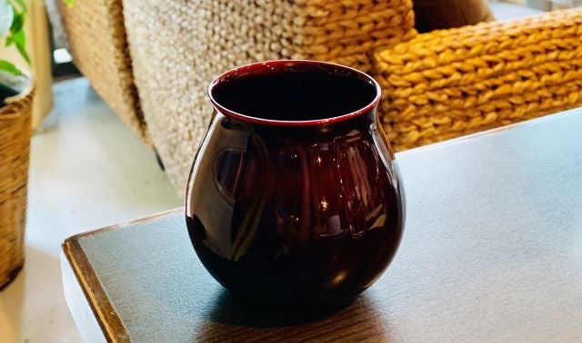 日本の工芸が生んだ艶やかな口当たり！ ワイン専用漆器「テロワール