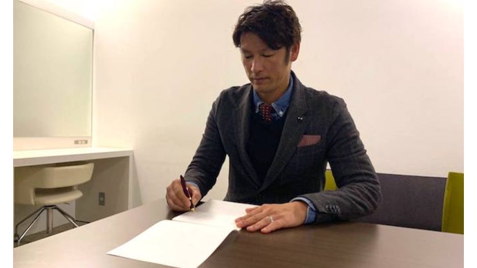 サッカー元日本代表 巻誠一郎 引退試合を開催し子供たちを無料招待したい｜マクアケ - アタラシイものや体験の応援購入サービス