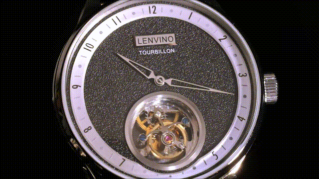 【美品・替えベルト付】LENVINO Tour02 トゥールビヨン 時計技術最高級のトゥールビヨン搭載腕時計「Tour02」。破格の