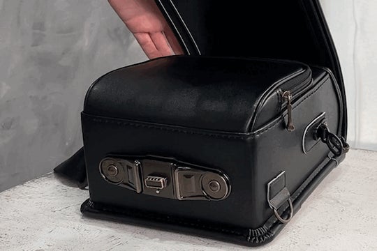 Makuake｜モダンで粋な大人の本革ランドセルボディバッグ『SAKURA