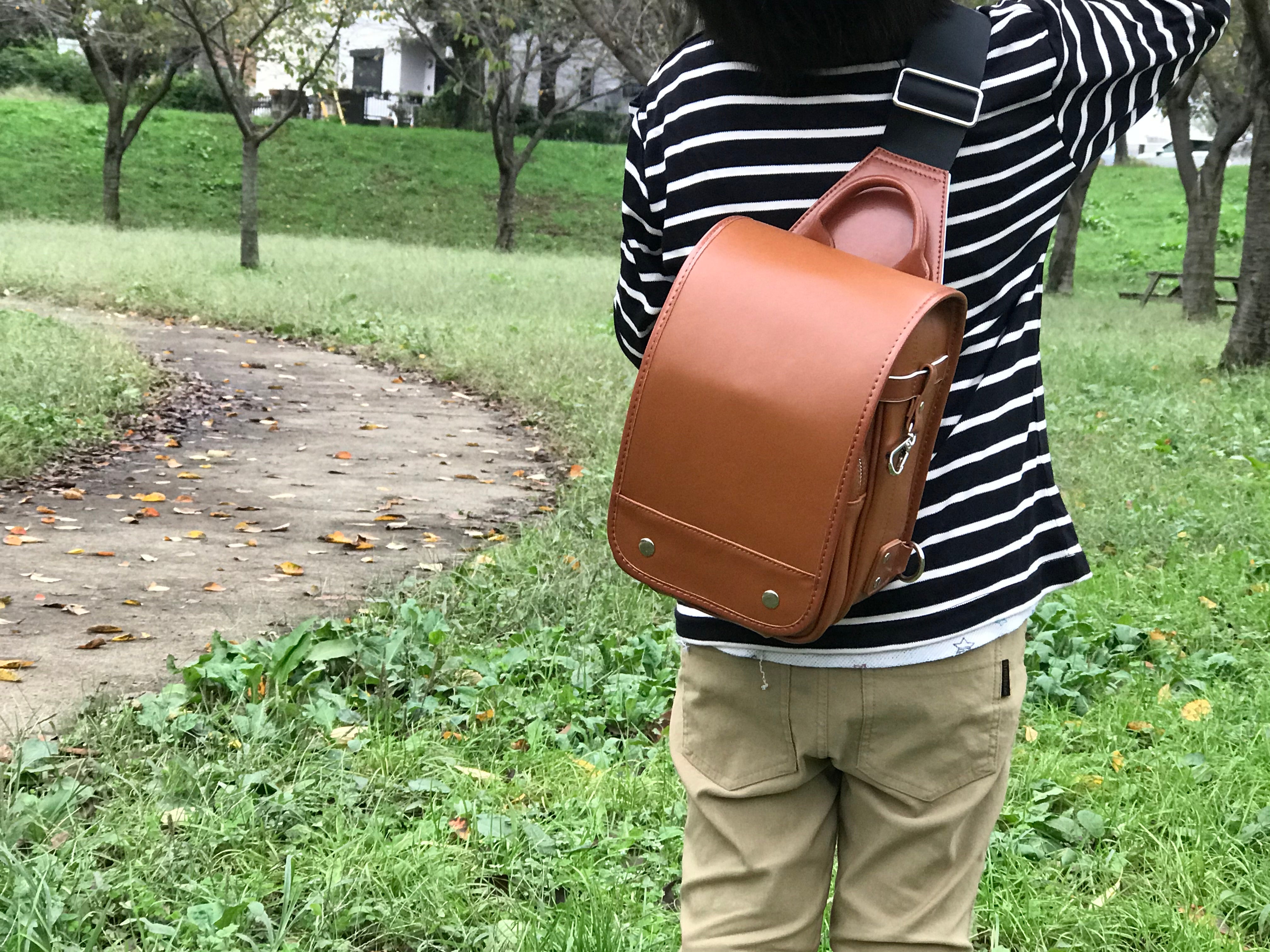 モダンで粋な大人の本革ランドセルボディバッグ『SAKURA RANDOSERU