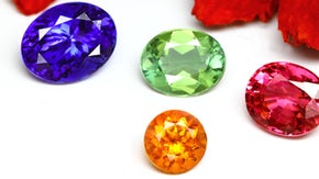 格安でお楽しみ頂ける高品質宝石・初心者向け宝石ルースセットを広めたい