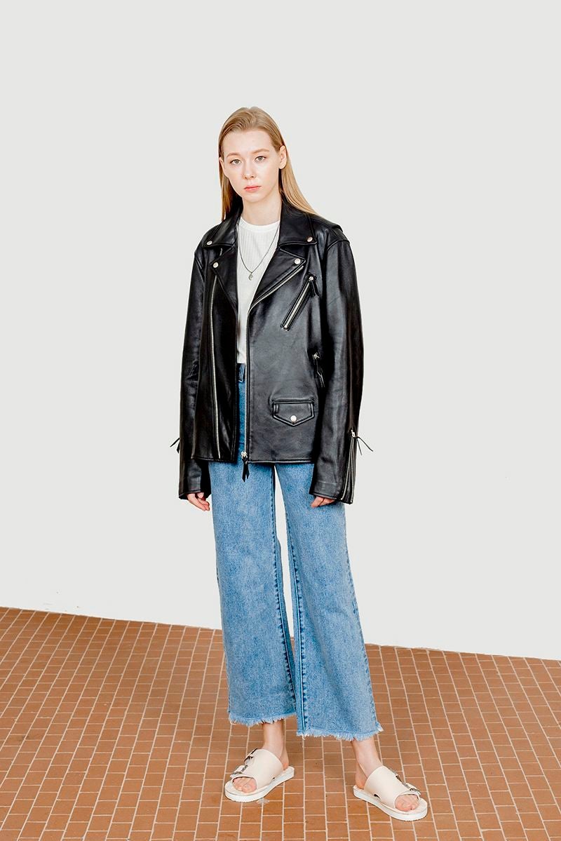 時の流れに負けないクラシック！機能性ラムスキン・ライダース